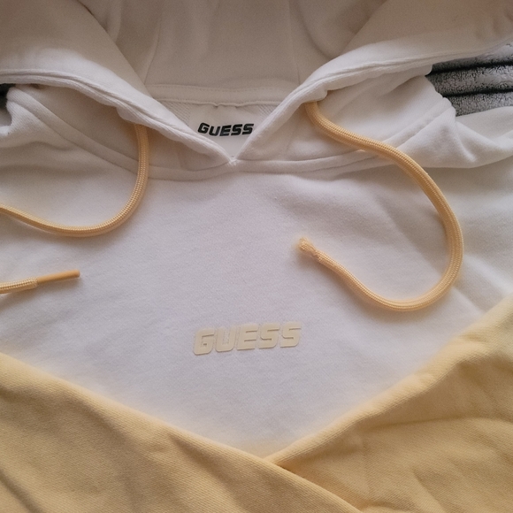 Guess Women Ombre Crop Hoodie Sweater Size XS *NWOT - Picture 3 of 3